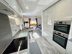 Photo 9- click for photo gallery